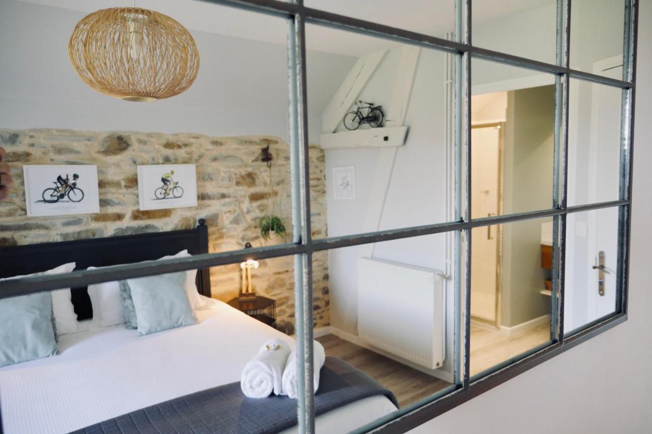 Chambres d'Hôtes Secret Pyrenées Lasseube Esterno foto