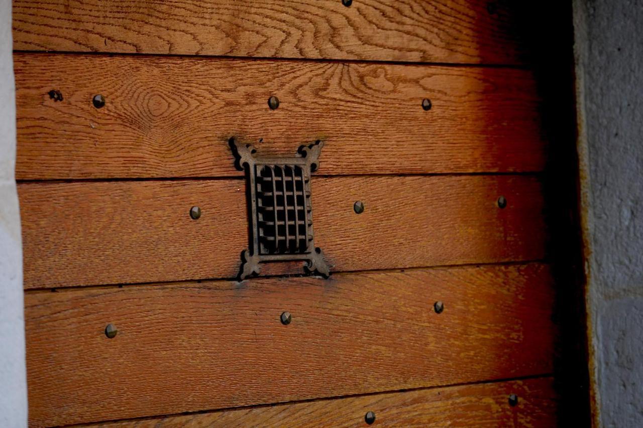 Chambres d'Hôtes Secret Pyrenées Lasseube Esterno foto