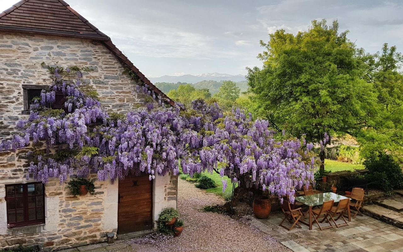 Chambres d'Hôtes Secret Pyrenées Lasseube Esterno foto