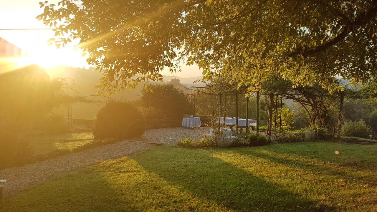 Chambres d'Hôtes Secret Pyrenées Lasseube Esterno foto