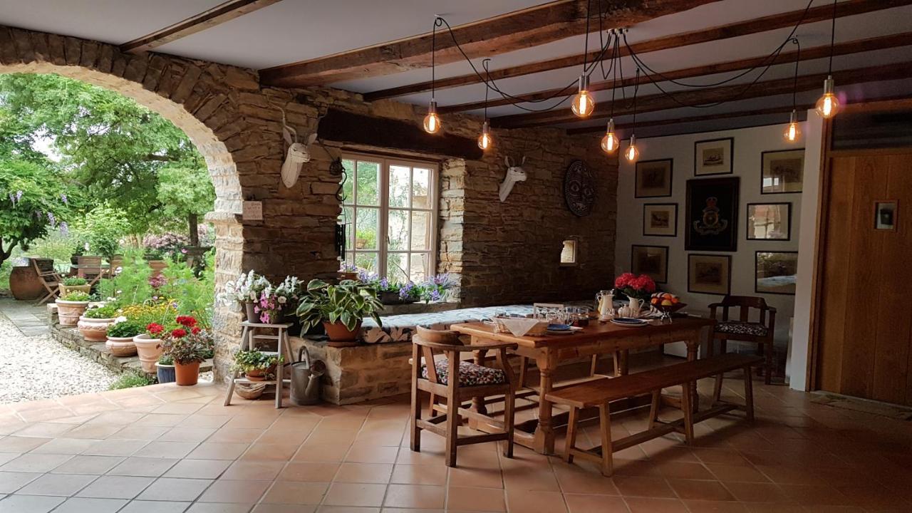 Chambres d'Hôtes Secret Pyrenées Lasseube Esterno foto