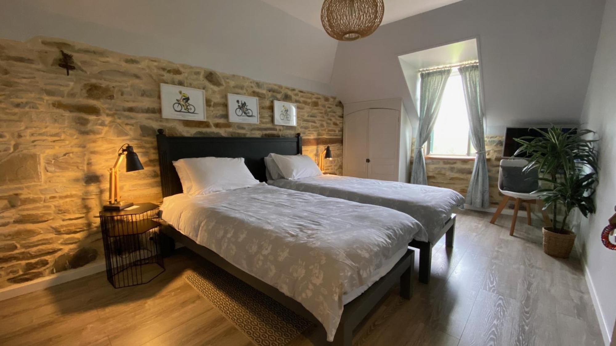 Chambres d'Hôtes Secret Pyrenées Lasseube Esterno foto